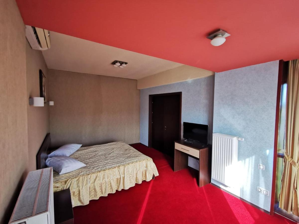 Hotel Severus Zalau Bagian luar foto