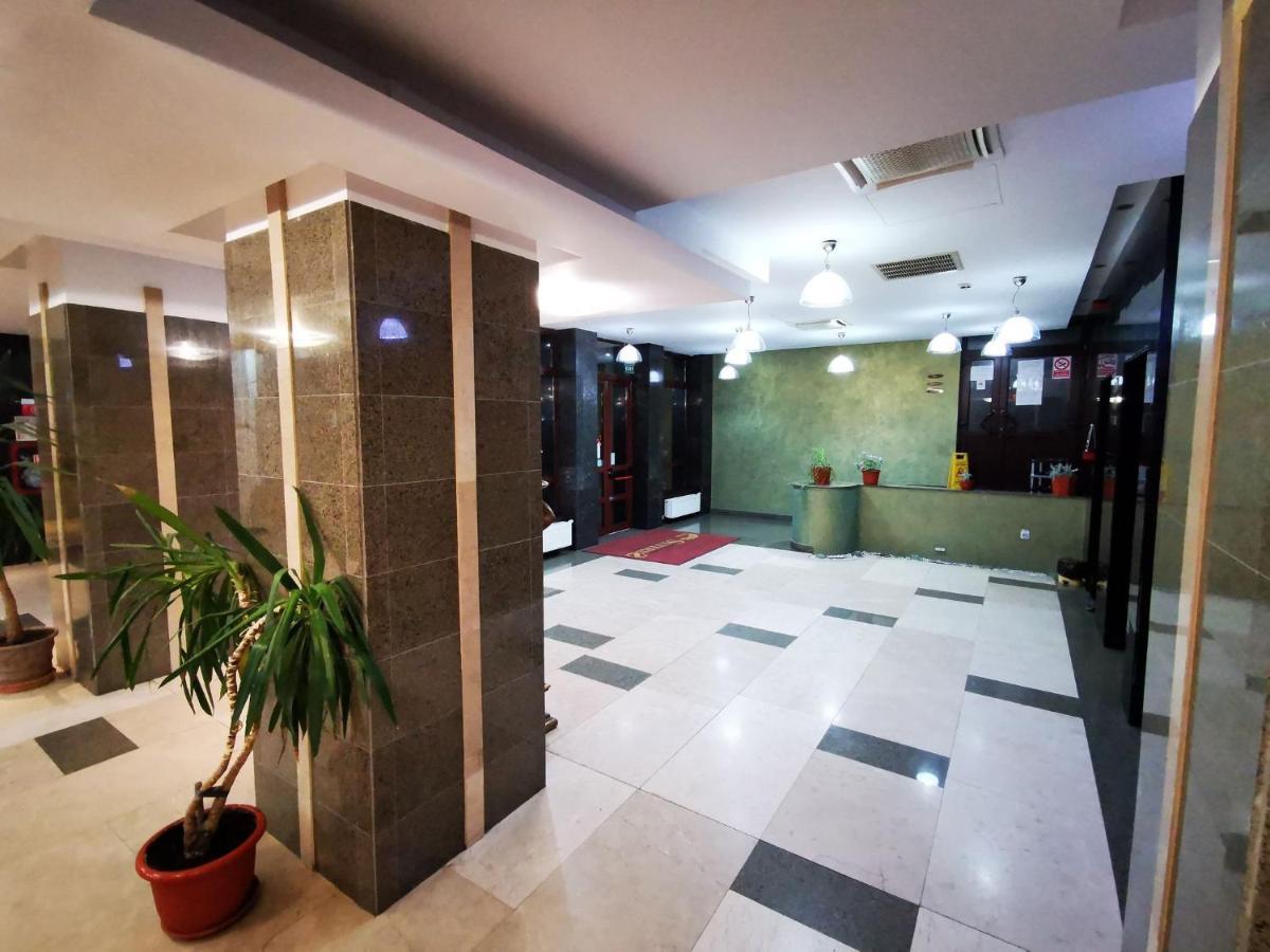 Hotel Severus Zalau Bagian luar foto