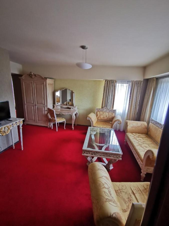 Hotel Severus Zalau Bagian luar foto