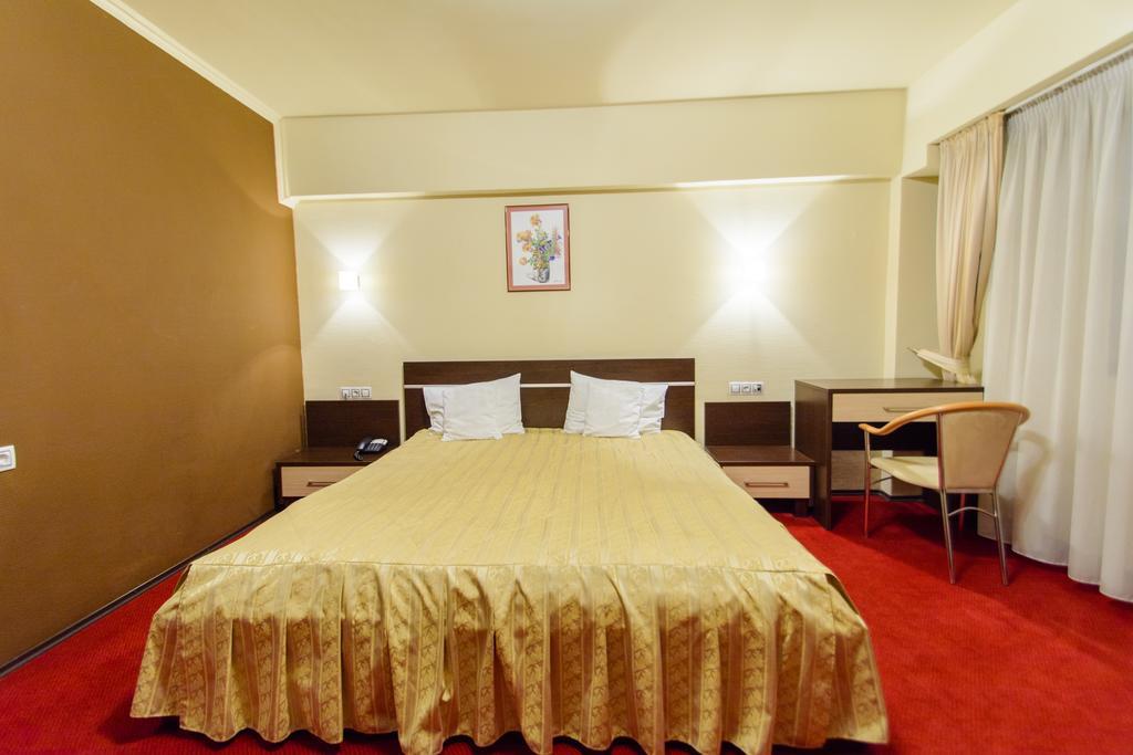 Hotel Severus Zalau Bagian luar foto